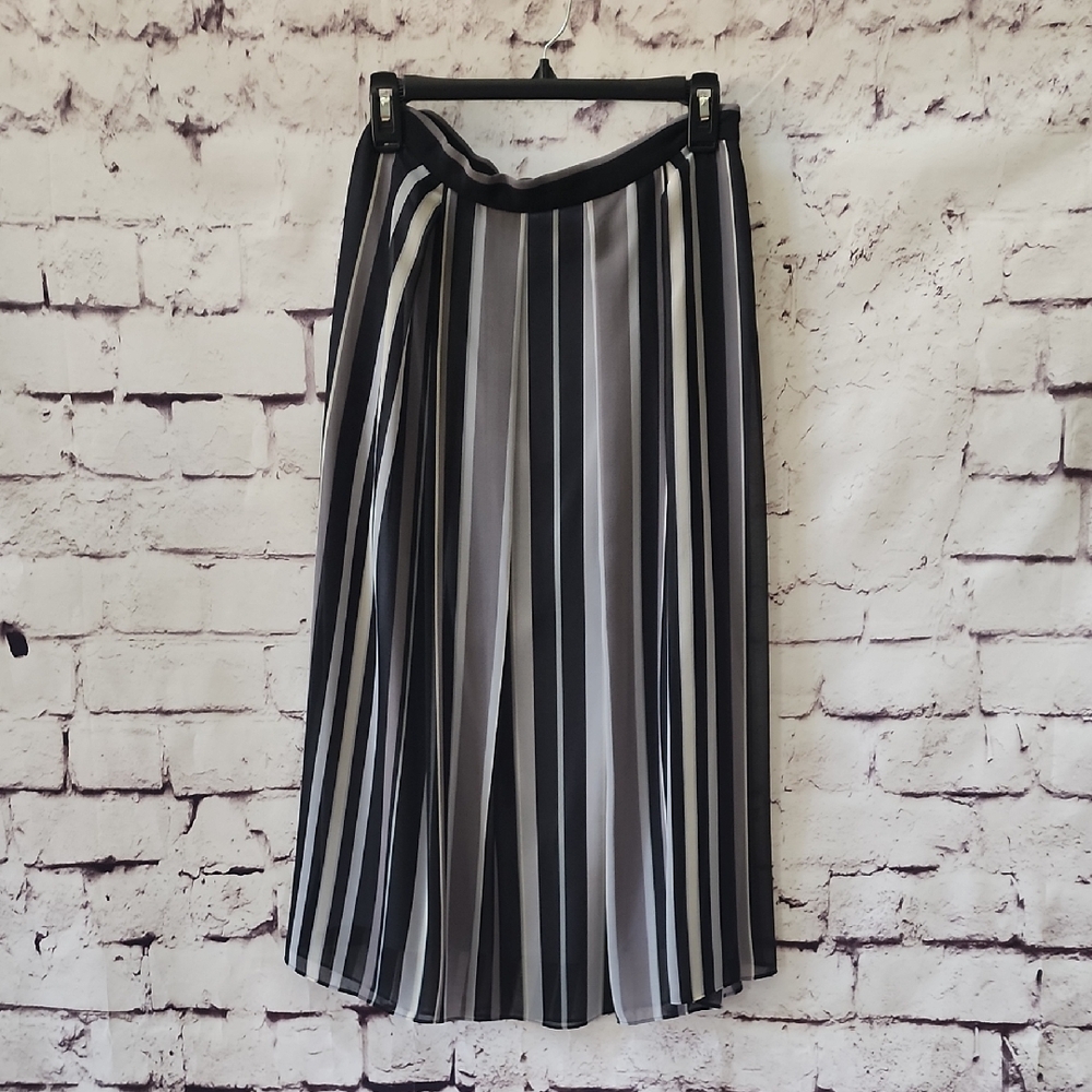Anne Klein Elegant Black & White Striped Midi Skirt Womens Size 4 Career Modesty
